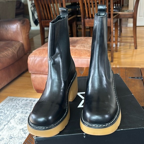 Marc Fisher Black and Tan Women's Boots - Picture 2 of 6